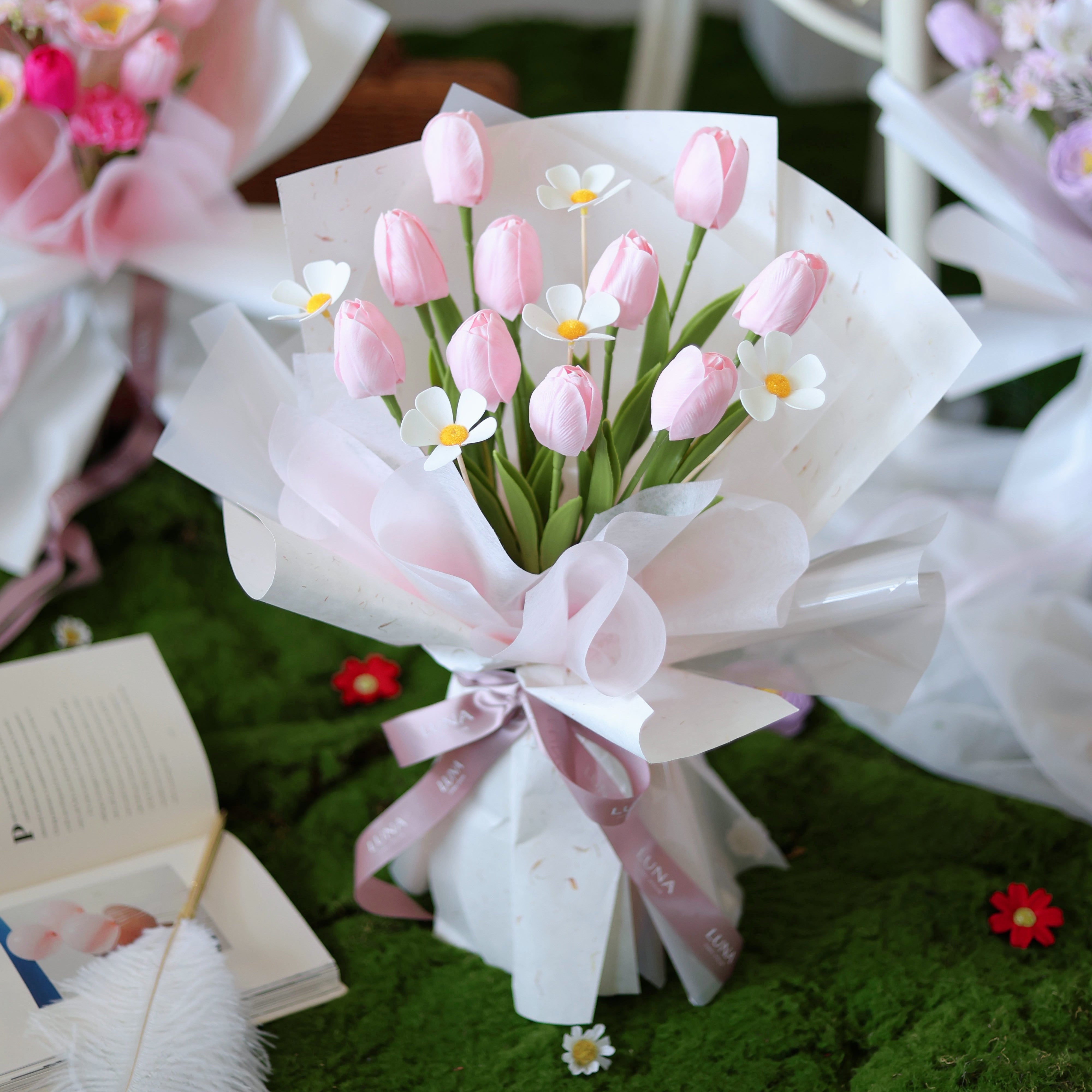 Gentle Love (Soap Flowers)