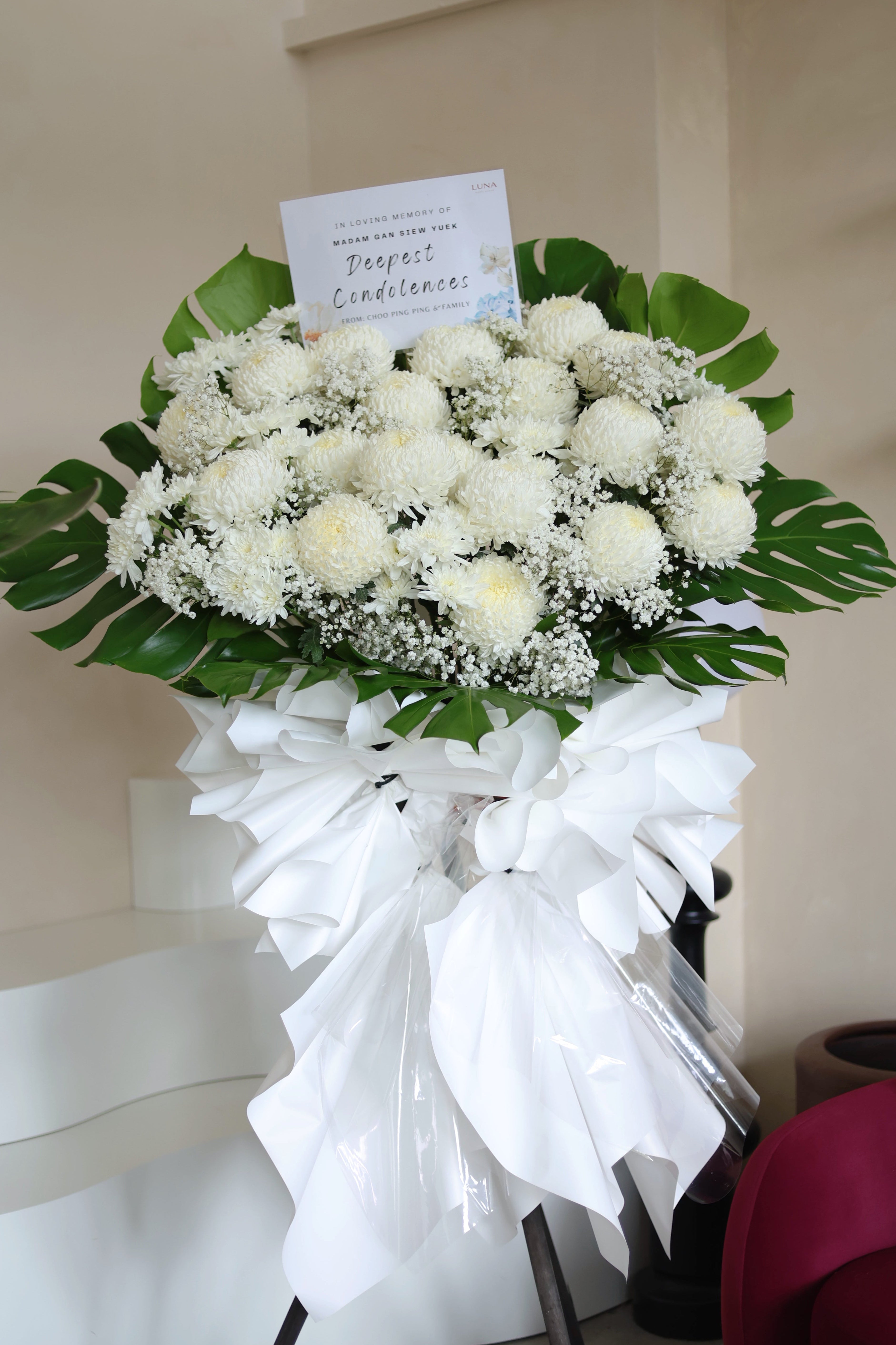 Heaven's Lullaby Condolence Flower Stand