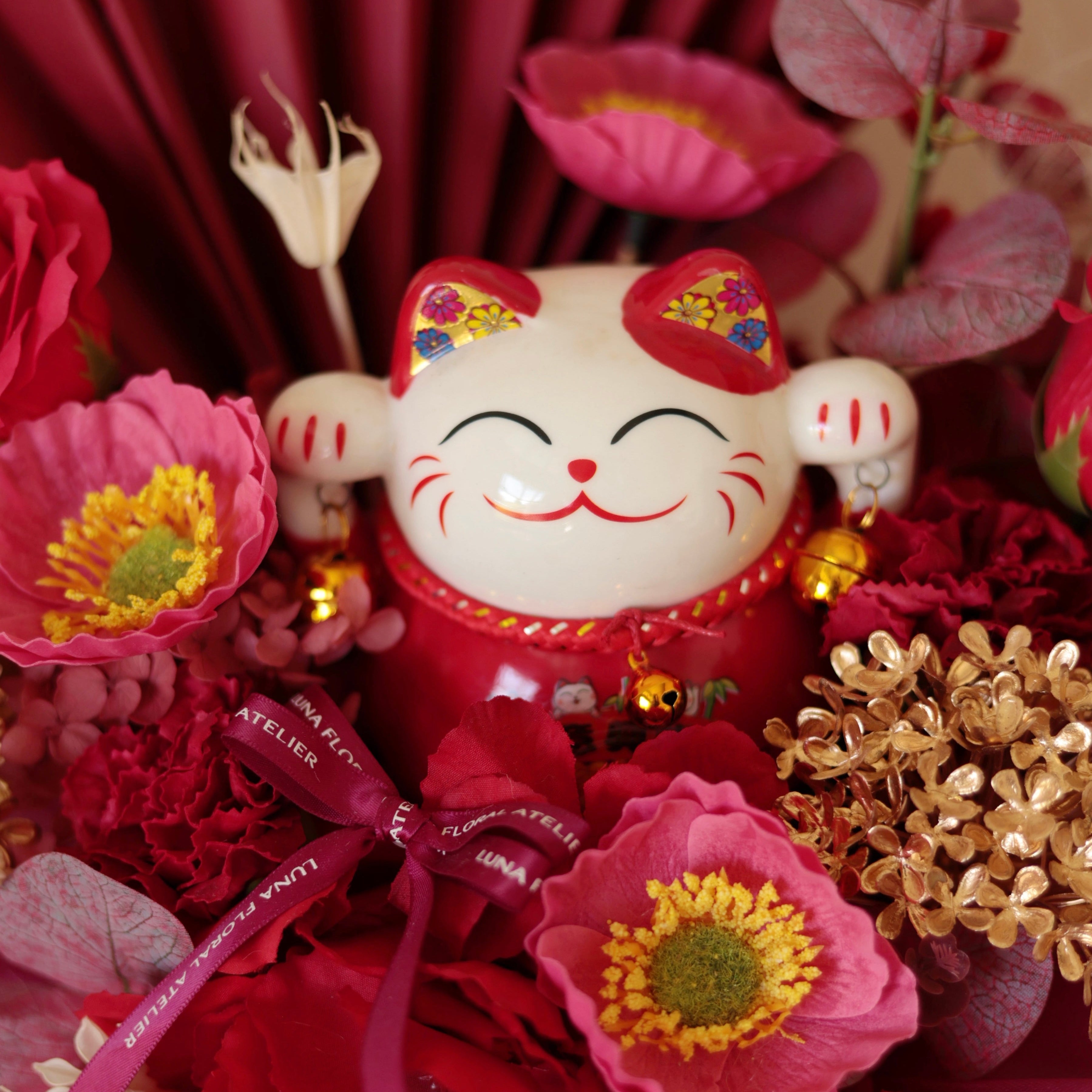 Lucky Red Cat Box