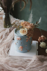 Dainty Blue Cake